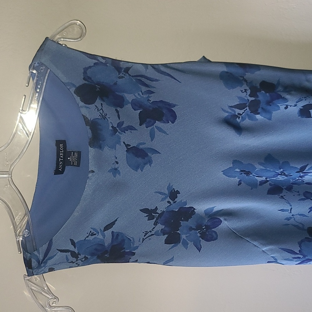 Ann Taylor Size 6 Dress